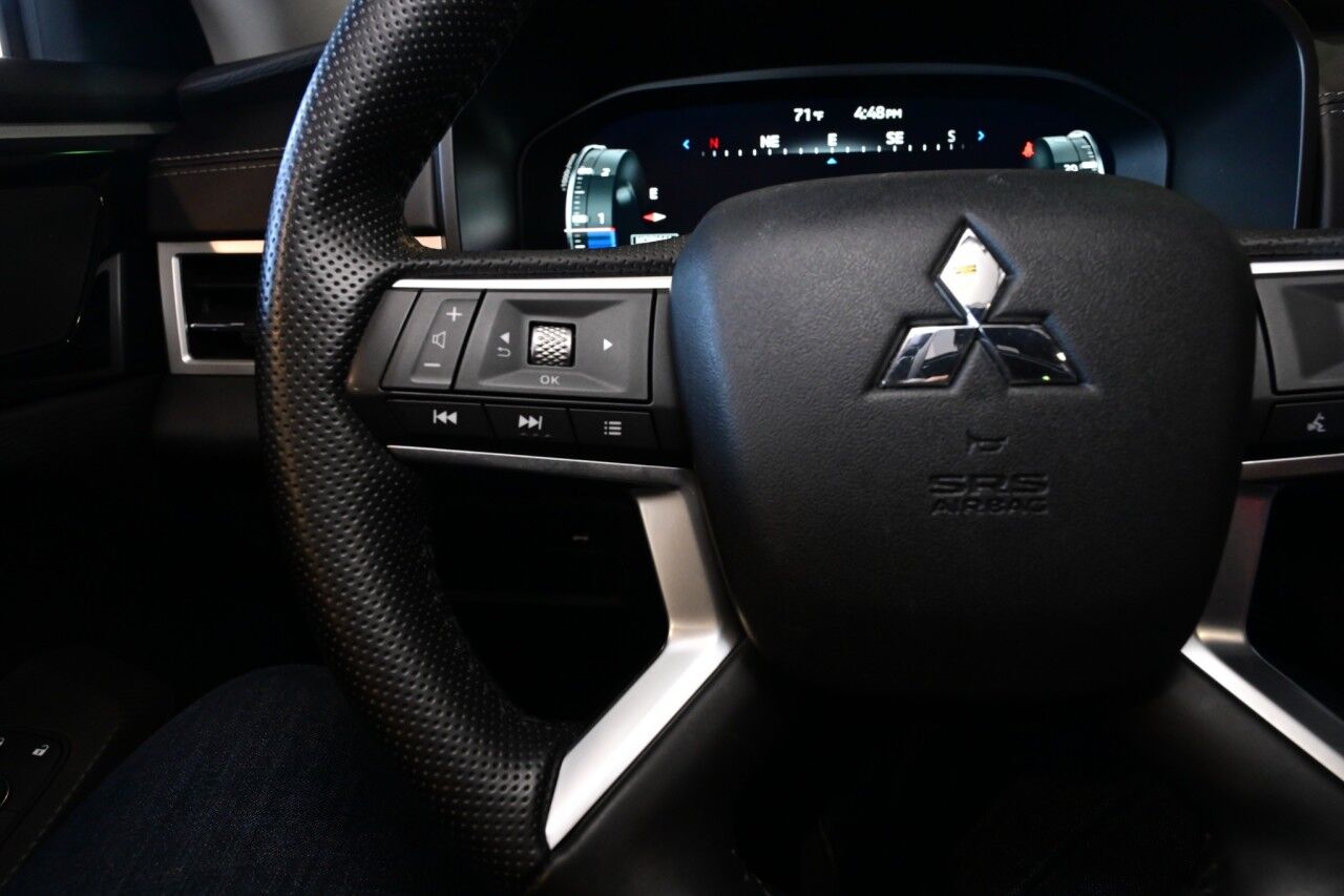 2024 Mitsubishi Outlander SE, Tech Pkg, Pano Roof Springfield NJ
