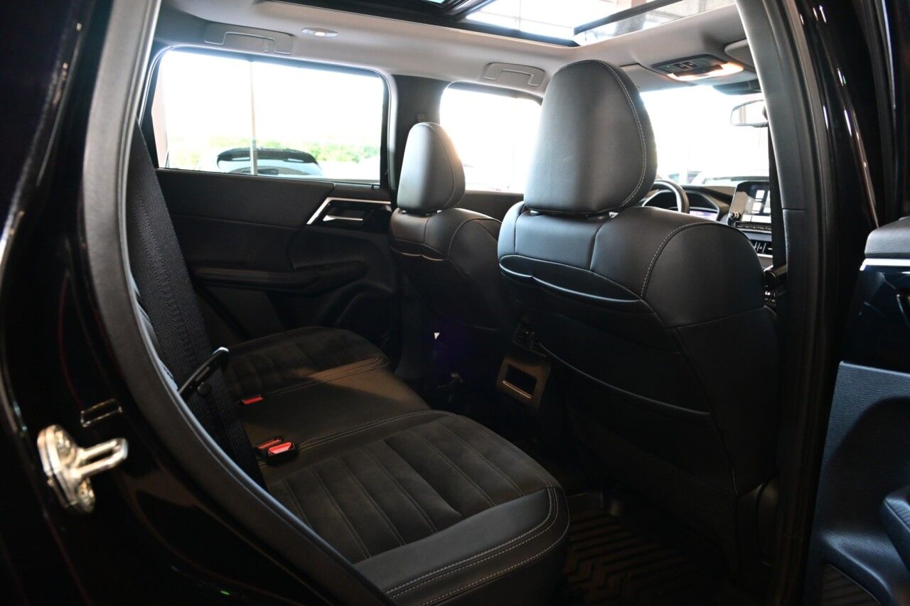 2024 Mitsubishi Outlander SE, Tech Pkg, Pano Roof Springfield NJ