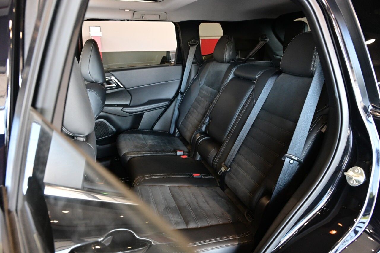2024 Mitsubishi Outlander SE, Tech Pkg, Pano Roof Springfield NJ