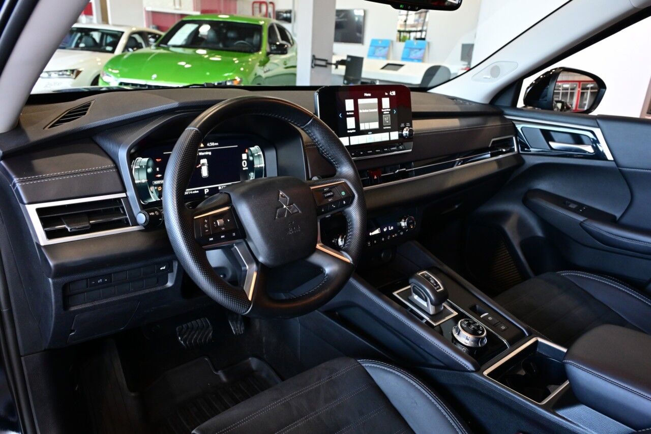 2024 Mitsubishi Outlander SE, Tech Pkg, Pano Roof Springfield NJ