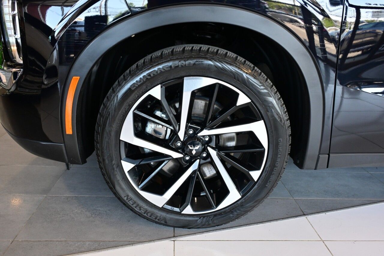 2024 Mitsubishi Outlander SE, Tech Pkg, Pano Roof Springfield NJ