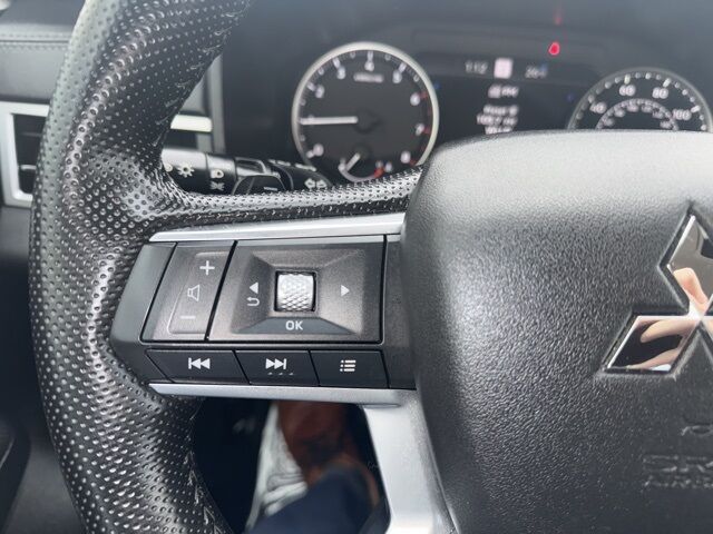 2024 Mitsubishi Outlander SE West Burlington IA