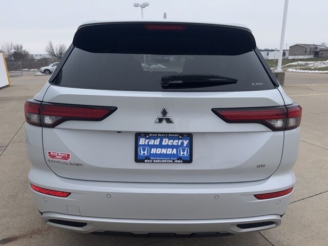2024 Mitsubishi Outlander SE West Burlington IA