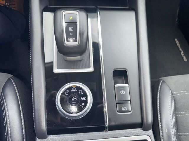 2024 Mitsubishi Outlander SE West Burlington IA