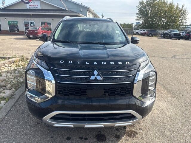 2024 Mitsubishi Outlander SE Whitecourt AB