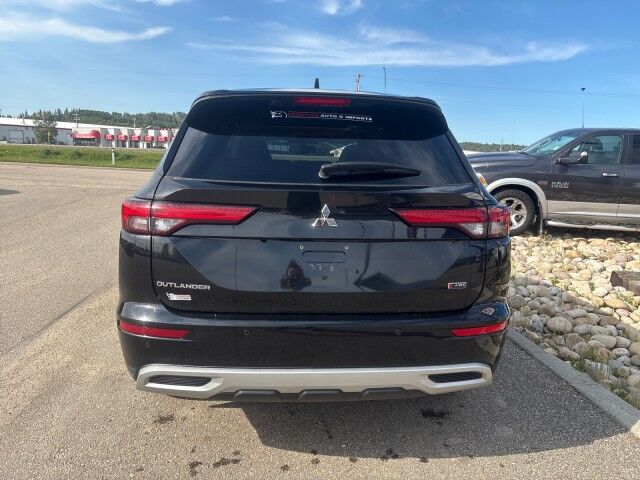 2024 Mitsubishi Outlander SE Whitecourt AB