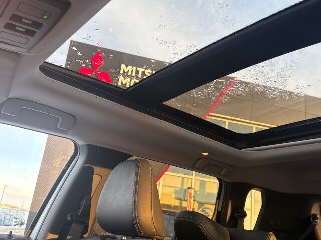 2024 Mitsubishi Outlander SE Whitecourt AB