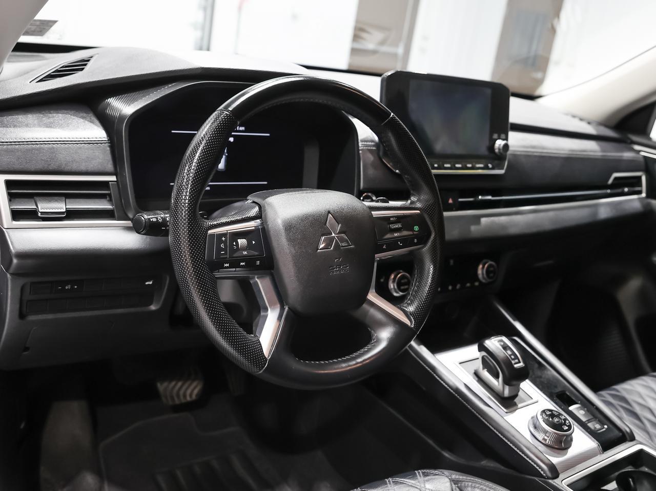 2024 Mitsubishi Outlander SEL AWD NAV Cranberry PA