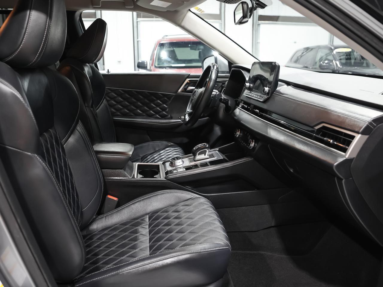 2024 Mitsubishi Outlander SEL AWD NAV Cranberry PA