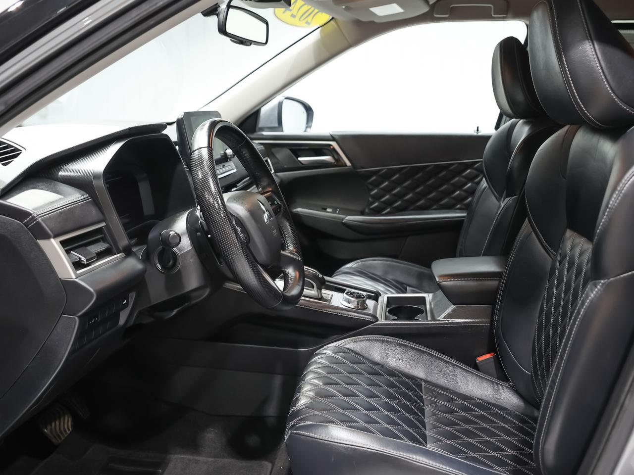 2024 Mitsubishi Outlander SEL AWD NAV Cranberry PA