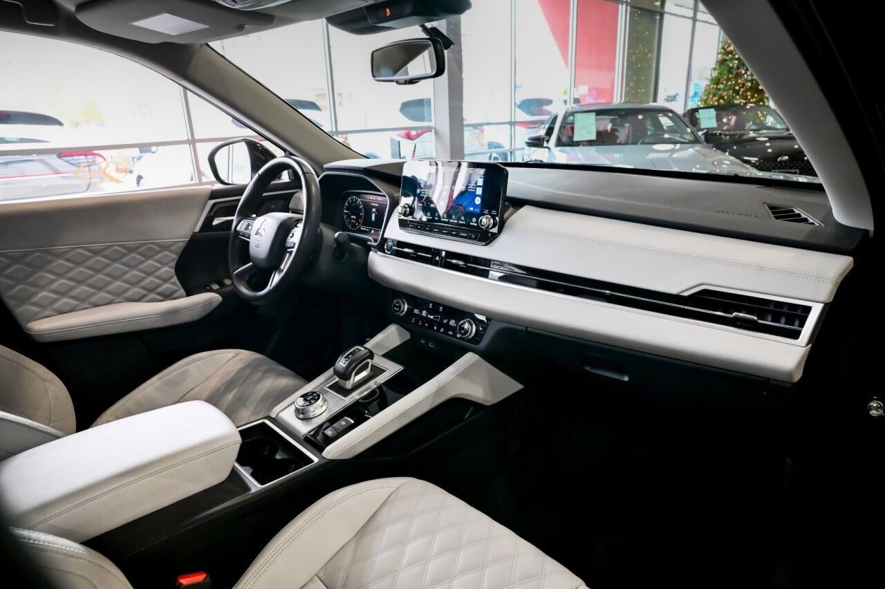 2024 Mitsubishi Outlander SEL AWD Springfield NJ