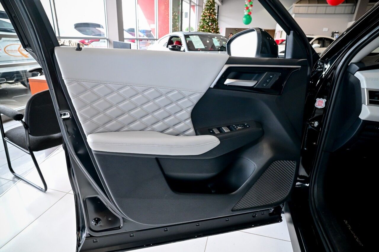 2024 Mitsubishi Outlander SEL AWD Springfield NJ