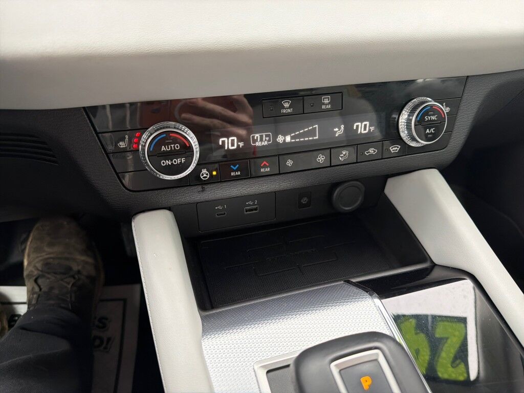 2024 Mitsubishi Outlander SEL Platinum Edition Owego NY