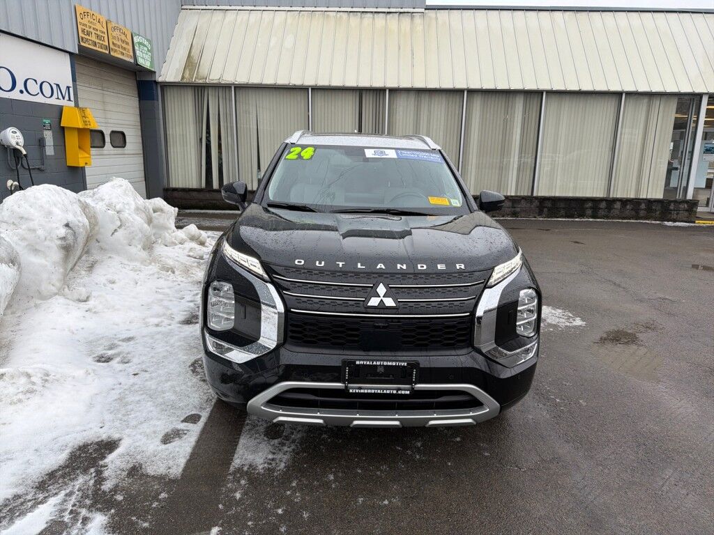 2024 Mitsubishi Outlander SEL Platinum Edition Owego NY