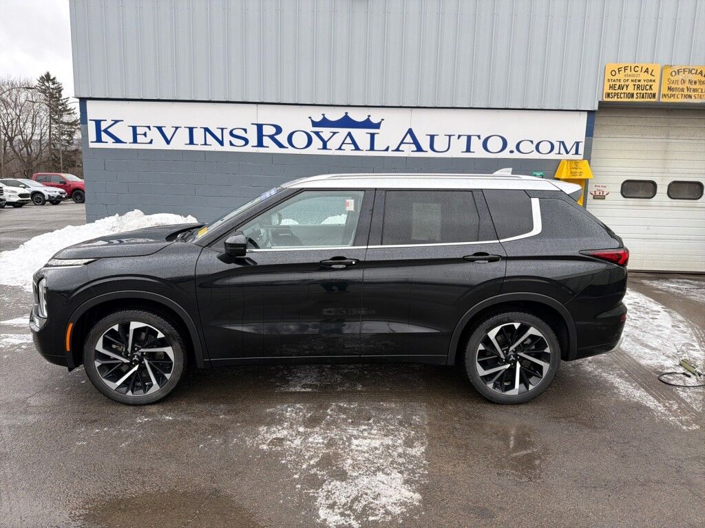 2024 Mitsubishi Outlander SEL Platinum Edition