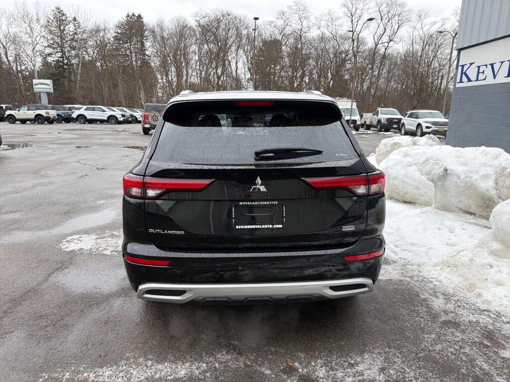 2024 Mitsubishi Outlander SEL Platinum Edition Owego NY