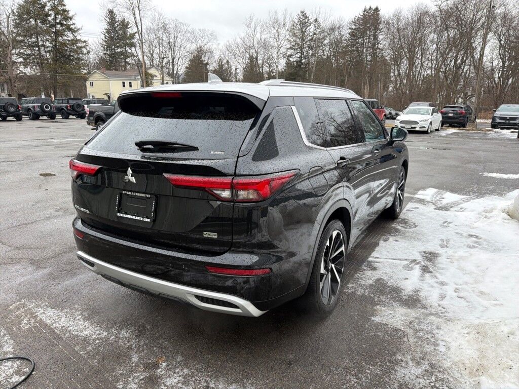 2024 Mitsubishi Outlander SEL Platinum Edition Owego NY