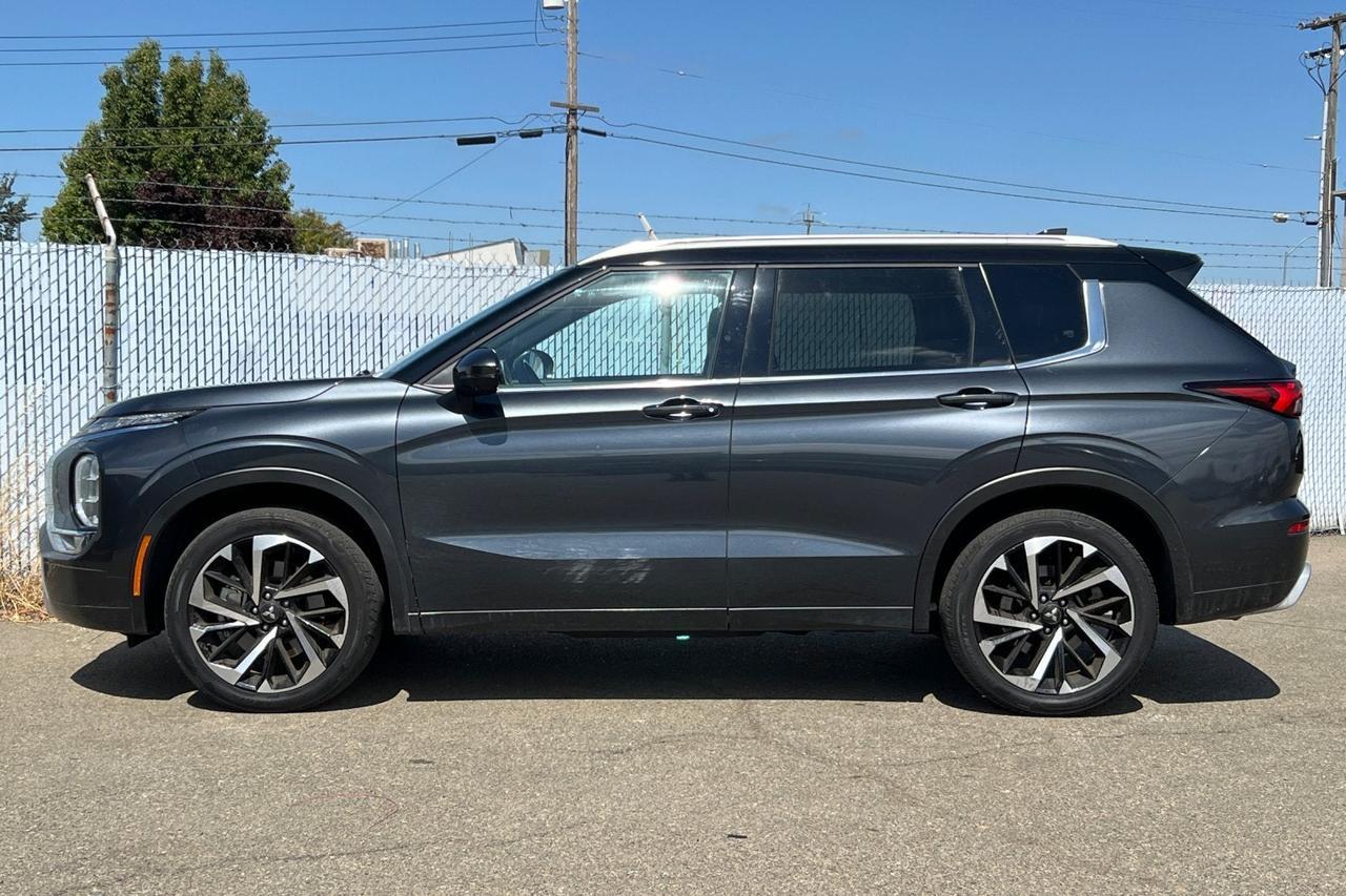 2024 Mitsubishi Outlander SEL