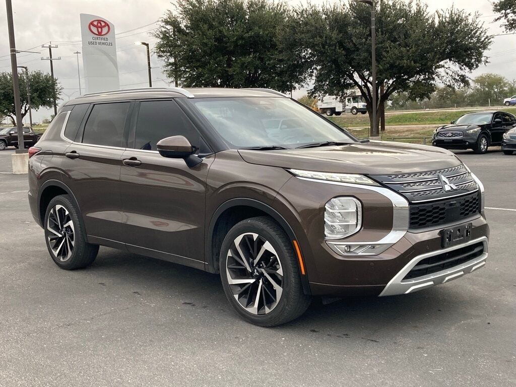 2024 Mitsubishi Outlander SEL