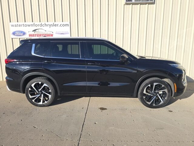 2024 Mitsubishi Outlander