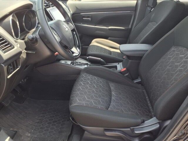 2024 Mitsubishi Outlander Sport ES  TX
