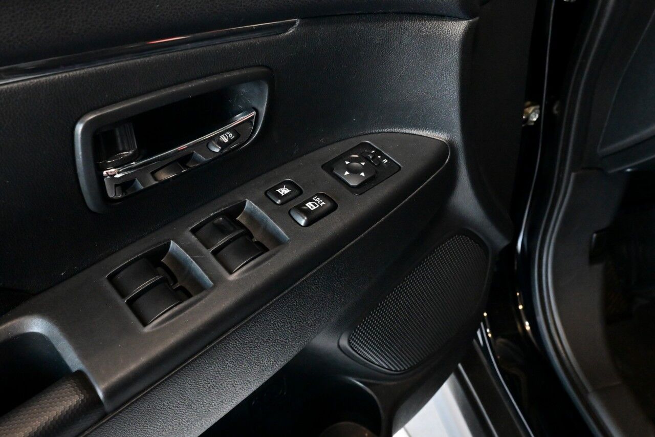 2024 Mitsubishi Outlander Sport ES photo 16
