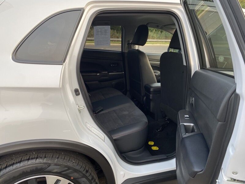 2024 Mitsubishi Outlander Sport SE Springfield PA