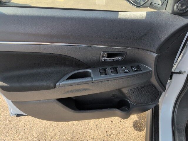 2024 Mitsubishi RVR SE Grande Prairie AB