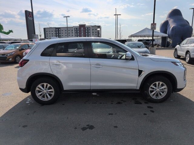 2024 Mitsubishi RVR SE Whitecourt AB