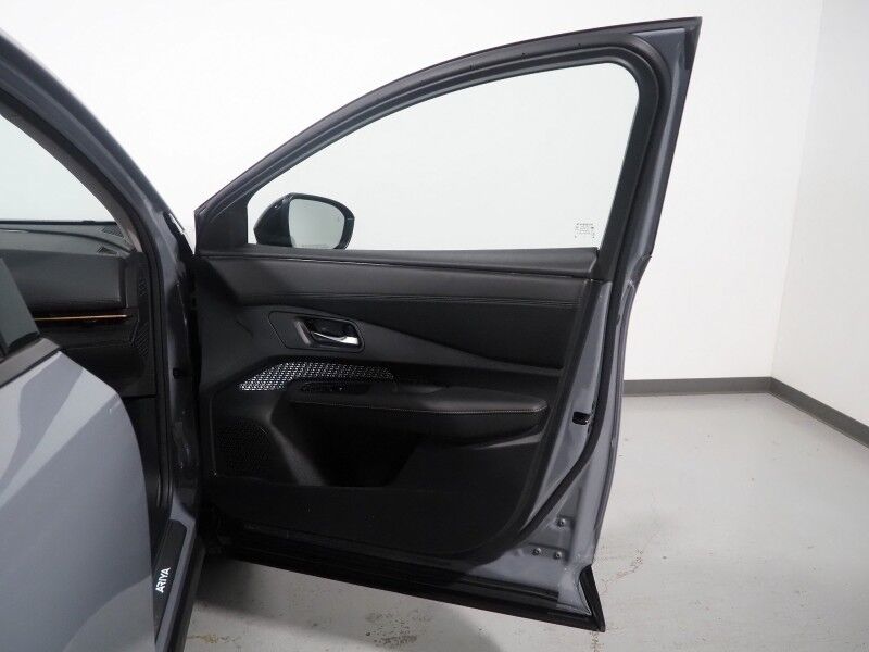 2024 Nissan ARIYA EVOLVE+ *HEADS-UP DISPLAY, NAVIGATION, SAFETY ALERTS, ADAPTIVE CRUISE, 360 VIEW CAMERAS, PANORAMA MOONROOF, HEATED SEATS/STEERING, WIRELESS CHARGING, APPLE CARPLAY Round Rock TX