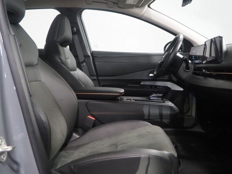 2024 Nissan ARIYA EVOLVE+ *HEADS-UP DISPLAY, NAVIGATION, SAFETY ALERTS, ADAPTIVE CRUISE, 360 VIEW CAMERAS, PANORAMA MOONROOF, HEATED SEATS/STEERING, WIRELESS CHARGING, APPLE CARPLAY Round Rock TX