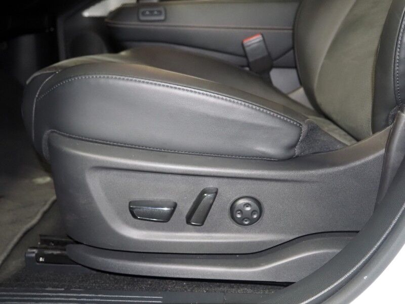 2024 Nissan ARIYA EVOLVE+ *HEADS-UP DISPLAY, NAVIGATION, SAFETY ALERTS, ADAPTIVE CRUISE, 360 VIEW CAMERAS, PANORAMA MOONROOF, HEATED SEATS/STEERING, WIRELESS CHARGING, APPLE CARPLAY Round Rock TX