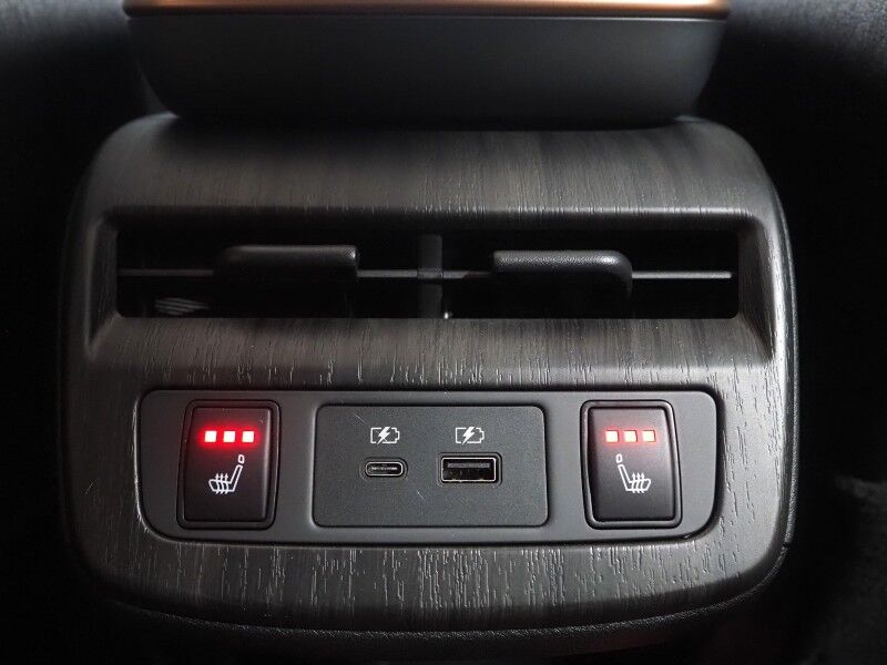 2024 Nissan ARIYA EVOLVE+ *HEADS-UP DISPLAY, NAVIGATION, SAFETY ALERTS, ADAPTIVE CRUISE, 360 VIEW CAMERAS, PANORAMA MOONROOF, HEATED SEATS/STEERING, WIRELESS CHARGING, APPLE CARPLAY Round Rock TX