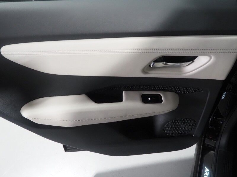 2024 Nissan ARIYA EVOLVE+ *HEADS-UP DISPLAY, NAVIGATION, SAFETY ALERTS, ADAPTIVE CRUISE, 360 VIEW CAMERAS, PANORAMA MOONROOF, HEATED SEATS/STEERING, WIRELESS CHARGING, APPLE CARPLAY Round Rock TX