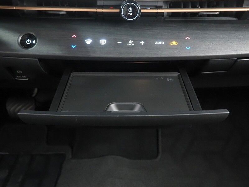 2024 Nissan ARIYA EVOLVE+ *HEADS-UP DISPLAY, NAVIGATION, SAFETY ALERTS, ADAPTIVE CRUISE, 360 VIEW CAMERAS, PANORAMA MOONROOF, HEATED SEATS/STEERING, WIRELESS CHARGING, APPLE CARPLAY Round Rock TX