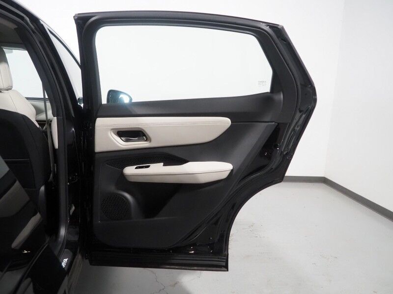 2024 Nissan ARIYA EVOLVE+ *HEADS-UP DISPLAY, NAVIGATION, SAFETY ALERTS, ADAPTIVE CRUISE, 360 VIEW CAMERAS, PANORAMA MOONROOF, HEATED SEATS/STEERING, WIRELESS CHARGING, APPLE CARPLAY Round Rock TX
