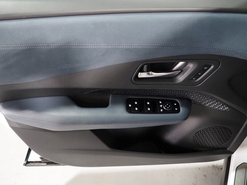 2024 Nissan ARIYA PLATINUM+ e-4ORCE AWD *HEADS-UP DISPLAY, NAVIGATION, SAFETY ALERTS, ADAPTIVE CRUISE, 360 VIEW CAMERA, PANORAMA MOONROOF, NAPPA LEATHER, CLIMATE SEATS, WIRELESS CHARGING, BOSE AUDIO, APPLE CARPLAY Round Rock TX