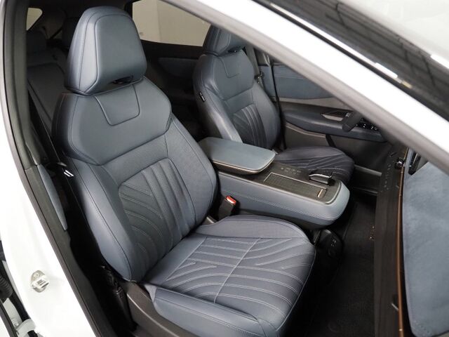 2024 Nissan ARIYA PLATINUM+ e-4ORCE AWD *HEADS-UP DISPLAY, NAVIGATION, SAFETY ALERTS, ADAPTIVE CRUISE, 360 VIEW CAMERA, PANORAMA MOONROOF, NAPPA LEATHER, CLIMATE SEATS, WIRELESS CHARGING, BOSE AUDIO, APPLE CARPLAY Round Rock TX