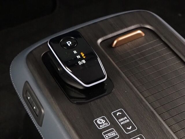 2024 Nissan ARIYA PLATINUM+ e-4ORCE AWD *HEADS-UP DISPLAY, NAVIGATION, SAFETY ALERTS, ADAPTIVE CRUISE, 360 VIEW CAMERA, PANORAMA MOONROOF, NAPPA LEATHER, CLIMATE SEATS, WIRELESS CHARGING, BOSE AUDIO, APPLE CARPLAY Round Rock TX