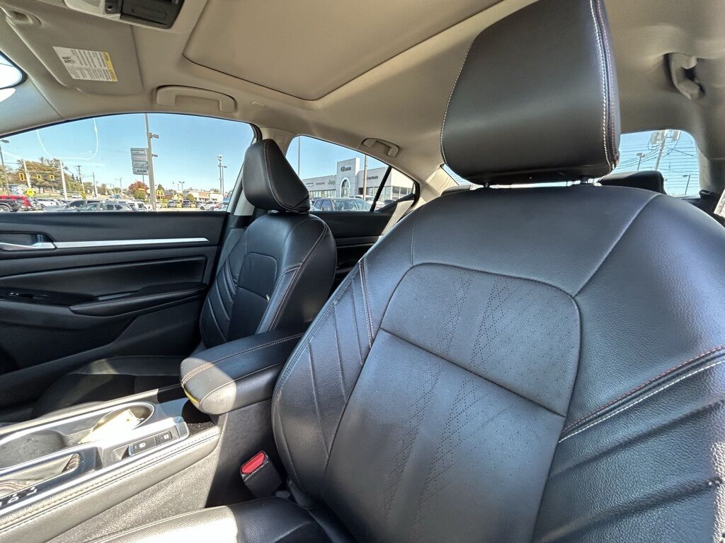 2024 Nissan Altima 2.0 SR Crestwood KY
