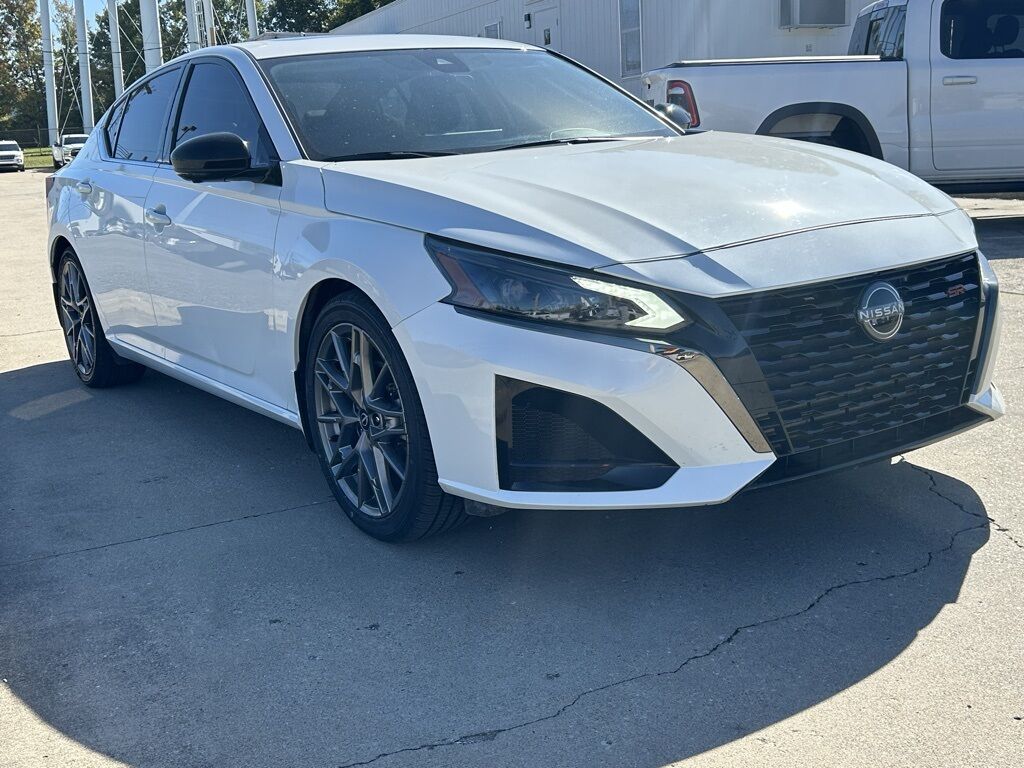 2024 Nissan Altima 2.0 SR Crestwood KY