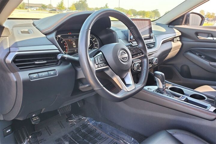2024 Nissan Altima 2.5 SR  TX