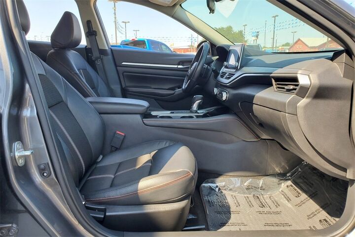 2024 Nissan Altima 2.5 SR  TX