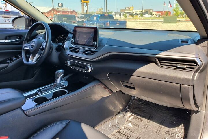 2024 Nissan Altima 2.5 SR  TX