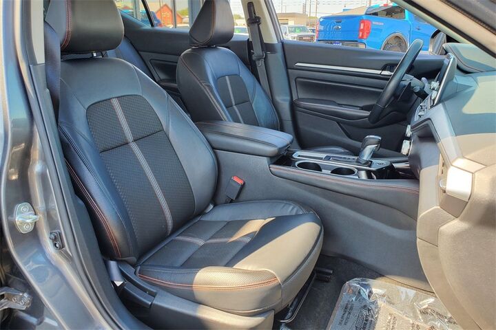 2024 Nissan Altima 2.5 SR  TX