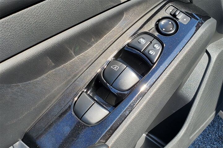 2024 Nissan Altima 2.5 SR  TX