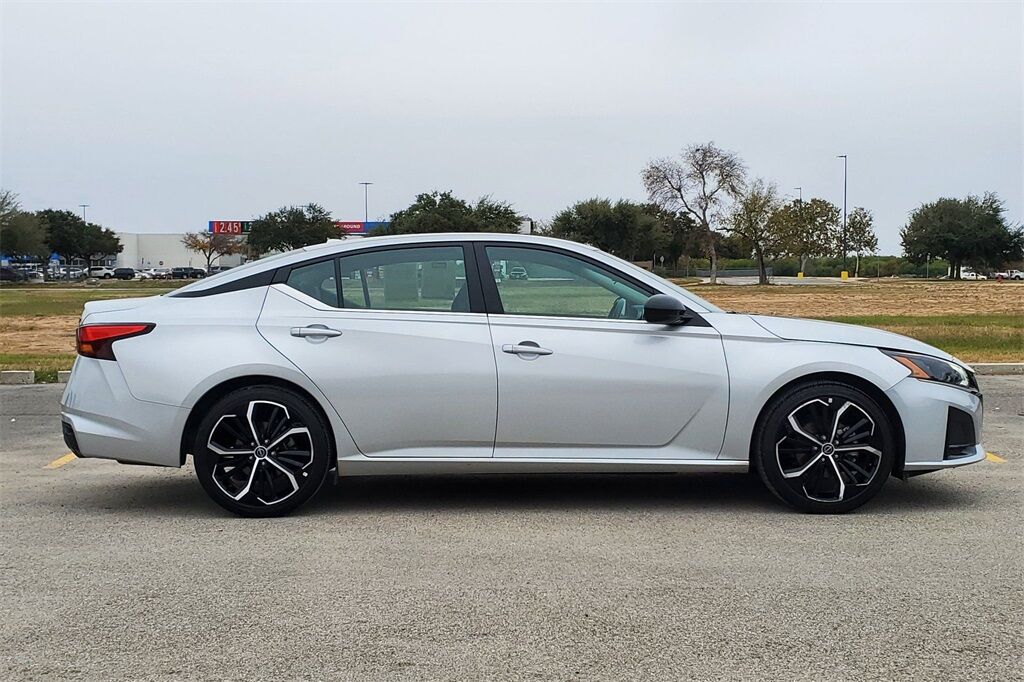 2024 Nissan Altima 2.5 SR Hondo TX