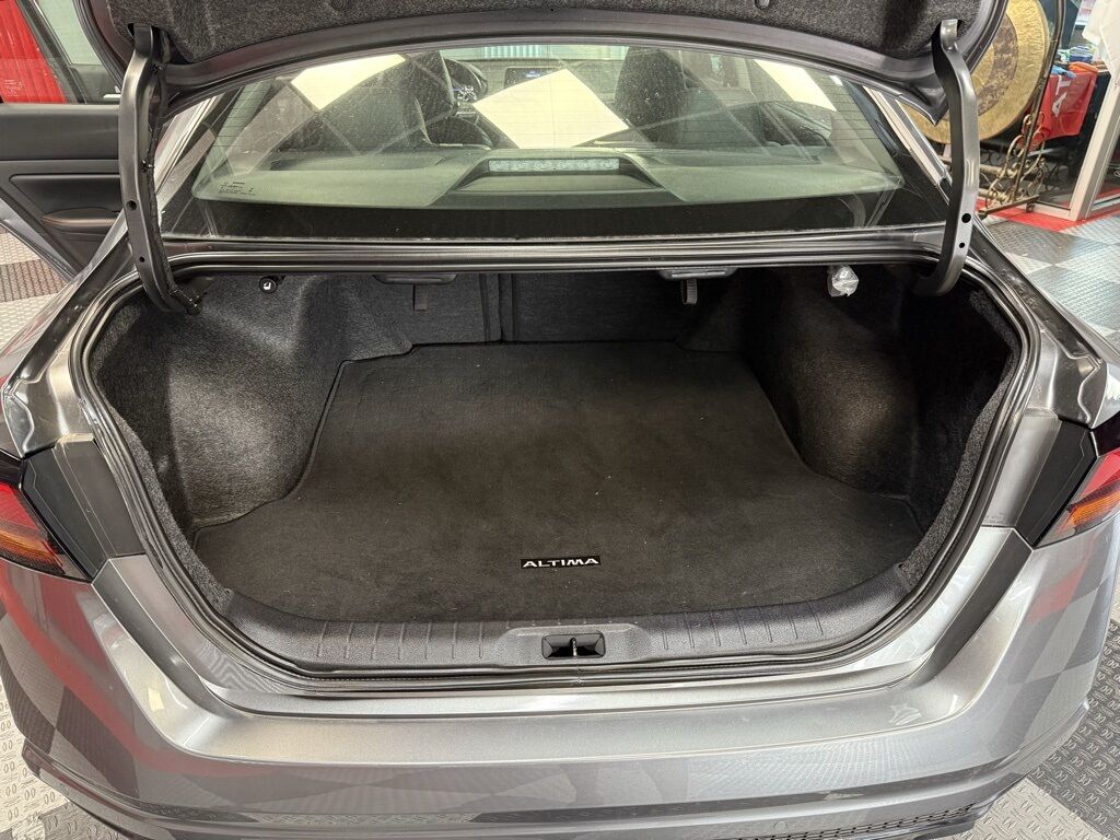 2024 Nissan Altima 2.5 SR Royal Oak MI