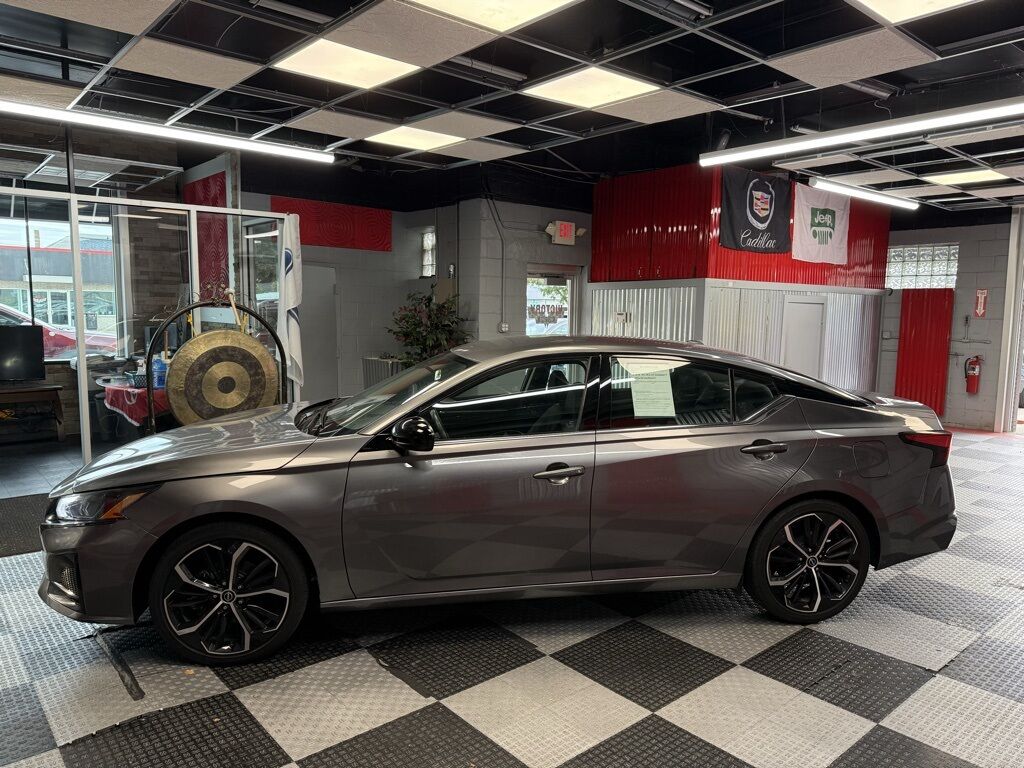 2024 Nissan Altima 2.5 SR Royal Oak MI