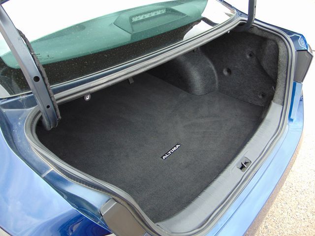 2024 Nissan Altima 2.5 SR Santa Fe NM